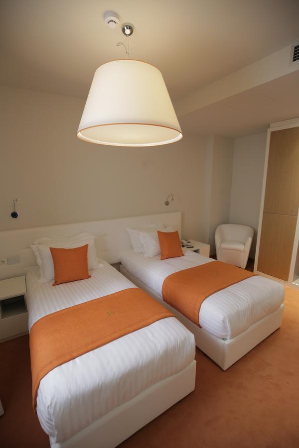 Hotel Bulqiza Bulqize Buitenkant foto